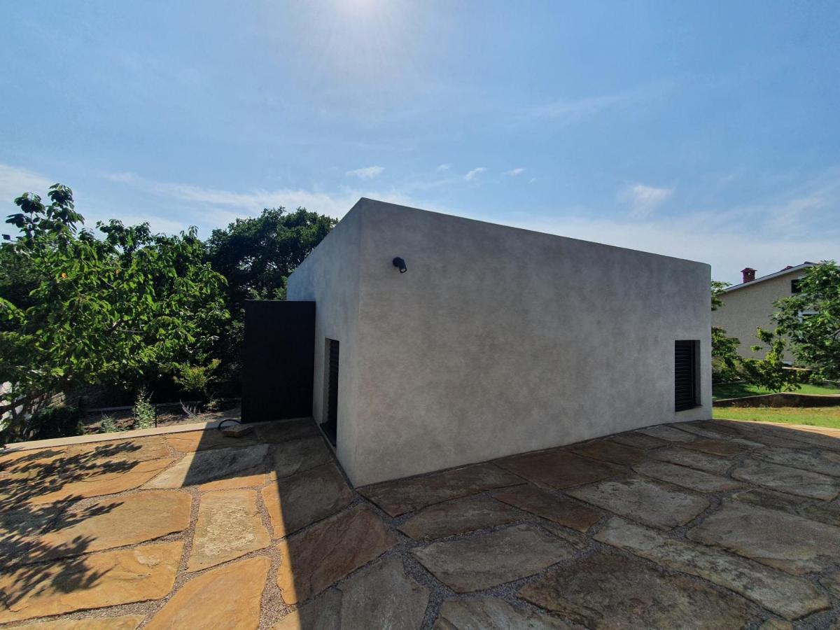House G Villa Dekani ภายนอก รูปภาพ